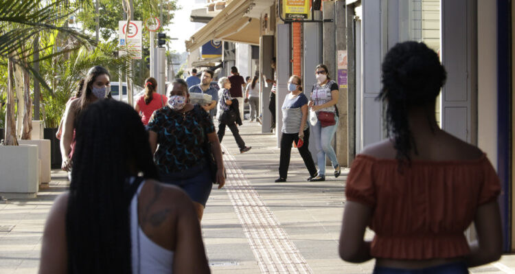 Pandemia faz 80% do empresariado campo-grandense mudar de estratégia nos negócios
