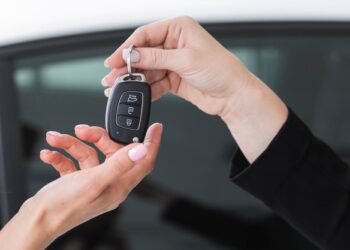 Empresários criam startup de tecnologia para locadoras de veículos