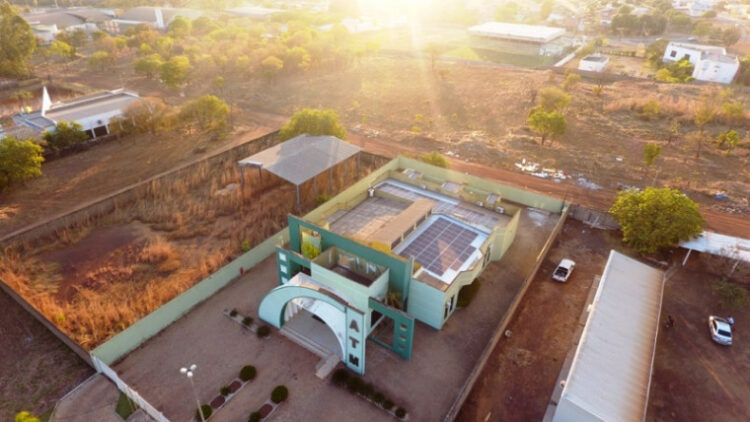 Associação Tocantinense de Municípios instala sistema solar fotovoltaico
