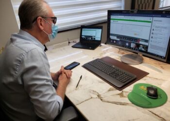 Sicredi Cerrado GO e Comvapi firmam parceria para fomentar pecuária de leite em períodos de estiagem