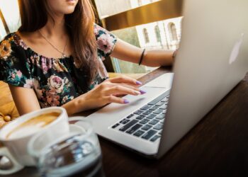 Fepro On 2020: Universidade Positivo realiza feira de profissões digital