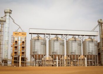 Indústria de etanol de milho fundada por produtores é inaugurada em MT