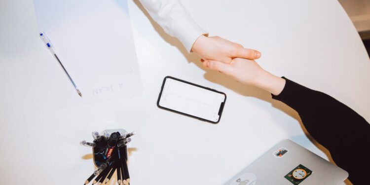 Mesmo em meio à pandemia, mais de 12 mil pessoas conseguem emprego em MS