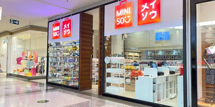 Buriti Shopping inaugura primeira loja da Miniso em Goiás