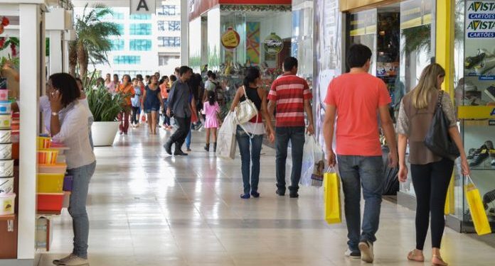 Compras de fim de ano devem movimentar R$ 1,2 bilhão em MT
