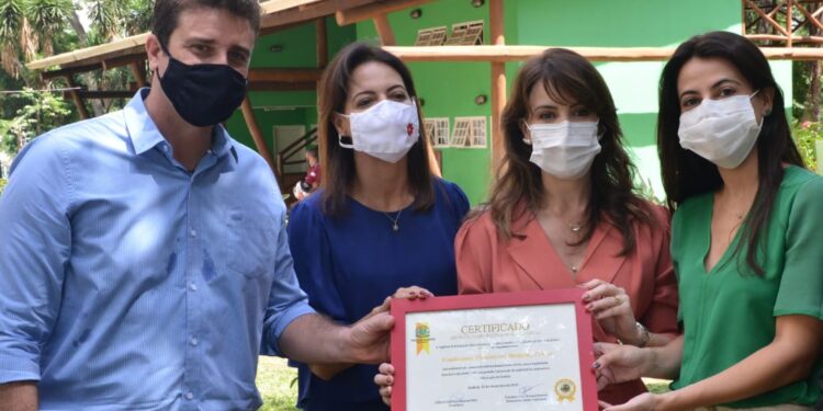 Grupo Flamboyant é o primeiro a aderir ao Programa Amigo Verde em Goiânia