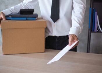 Número de demissões no Brasil em quatro meses foi o mesmo de quatro anos