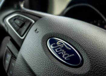 Empresária explica como ficarão concessionárias Ford em Brasília após fechamento das fábricas no Brasil