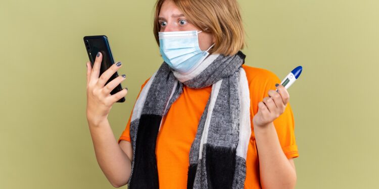 Golpistas simulam agendamento de vacina contra covid-19 e clonam dados