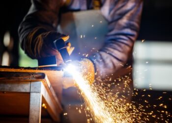 Indústria cresce 1,2% em novembro, sétima alta consecutiva, aponta pesquisa