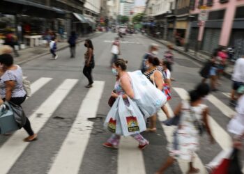 Intenção de Consumo das Famílias sobe 0,7% em janeiro