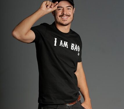 Humorista goiano Jacques Vanier lança sua própria loja online