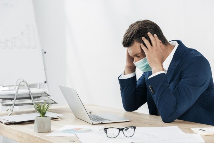 Número de empresas que decretaram falência subiu 75% em 2020 em MS, indica Serasa