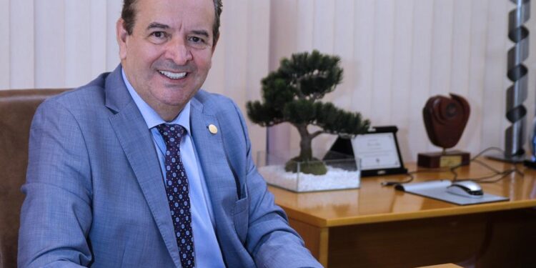Presidente da AHEG assume posição internacional inédita entre goianos