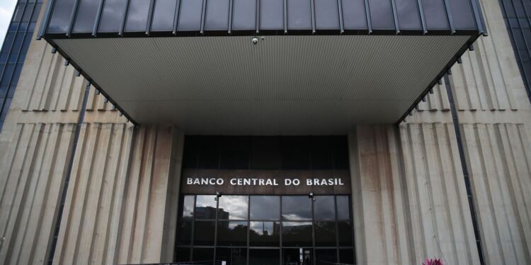 Banco Central lança Open banking, mas ainda sem compartilhamento de dados