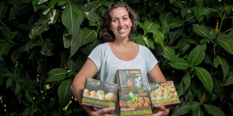 Marca brasiliense de alimentos veganos registra aumento na produção durante a pandemia