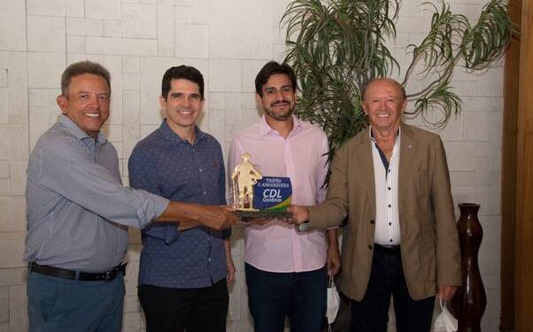 Mega Moda Park recebe prêmio “O Anhanguera” de empresa do ano de 2020