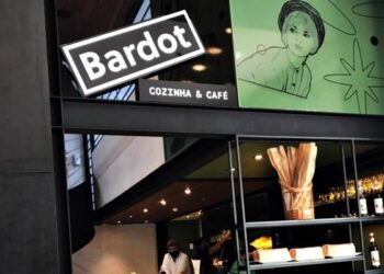 Bardot Cozinha & Café, em Brasília, aposta em pães especiais e comidas afetivas