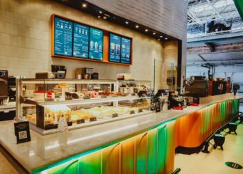 Starbucks inaugura sua terceira loja no Aeroporto Internacional de Brasília