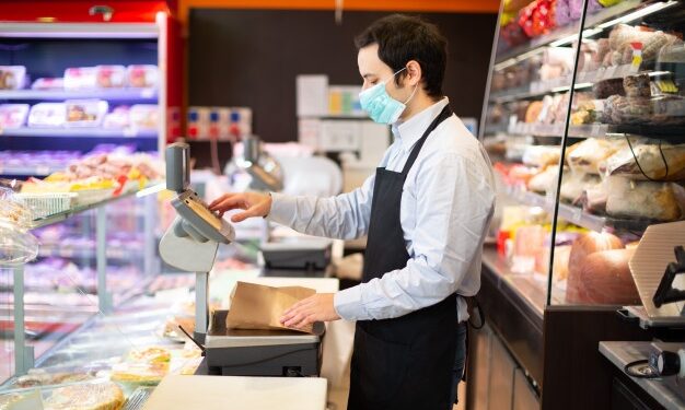 Empresas que descumprirem medidas de enfrentamento à pandemia poderão ser cassadas em Mato Grosso