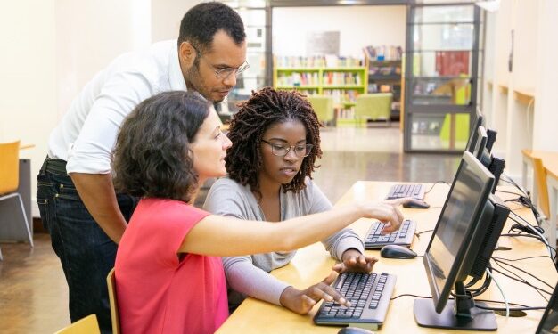 Pesquisa do CIEE aponta crescimento no número de oportunidades de estágio