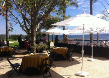 Royal Tulip Brasília Alvorada adapta espaços ao ar livre para eventos corporativos e sociais