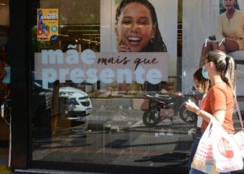 Comércio em Campo Grande espera vender mais no Dia das Mães, aponta ACICG