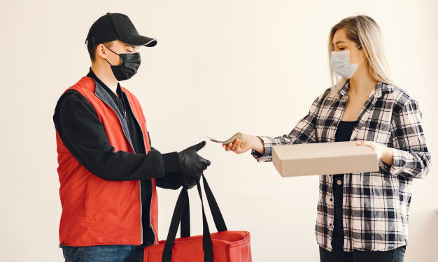 Sebrae e Abrasel incentivam o uso de delivery para apoiar bares e restaurantes