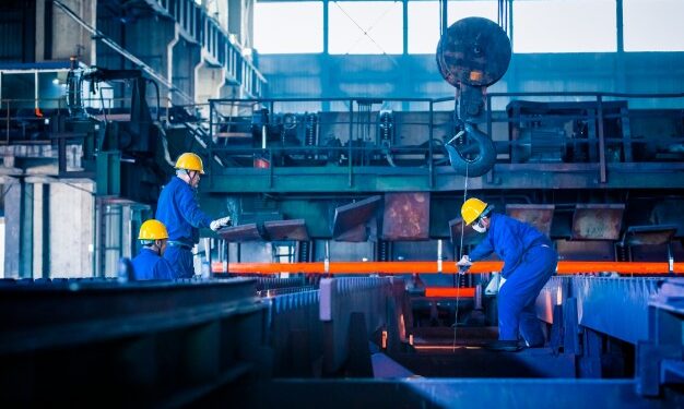 Sondagem da Fieto indica crescimento no número de empregos na indústria