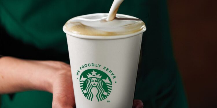 Em formato inédito, Brasília ganha operação Starbucks no Hospital Santa Lúcia