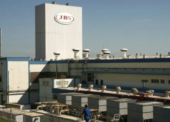 JBS abre 290 vagas de emprego no MS, sendo 68 em Campo Grande