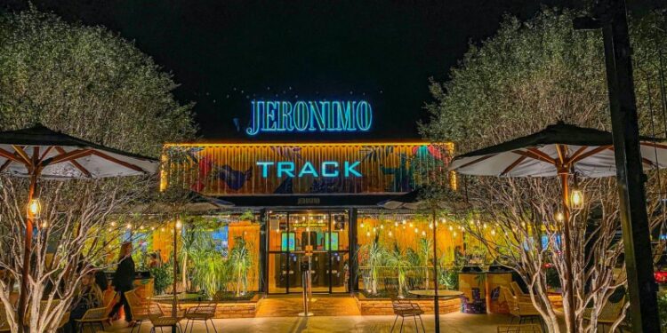 Jeronimo Track: hamburgueria inaugura 1º drive-thru em Brasília