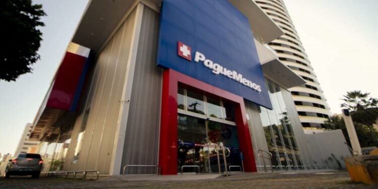 Pague Menos compra Extrafarma e vira uma das maiores redes do País