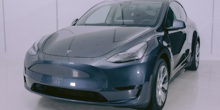 Rivenditori traz modelos da marca Tesla para a capital mato-grossense