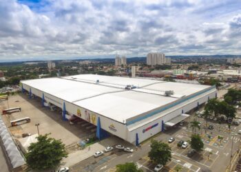 Comemorando 20 anos, Araguaia Shopping anuncia inauguração Adidas Outlet e C&A