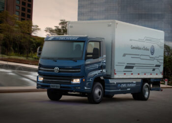 Volkswagen inicia produção de caminhões elétricos para entregas no Brasil