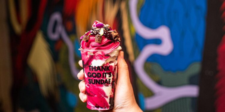 Ian Baiocchi inaugura Alata Soft e traz sorvete expresso, sundaes e milkshakes como protagonistas