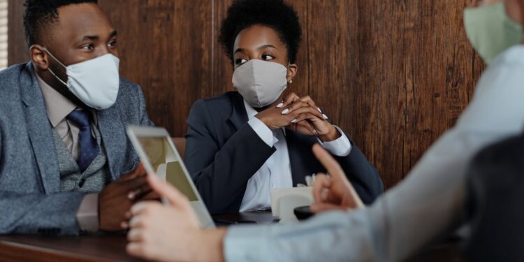 Como gerir o seu negócio frente à crise da pandemia e lockdown