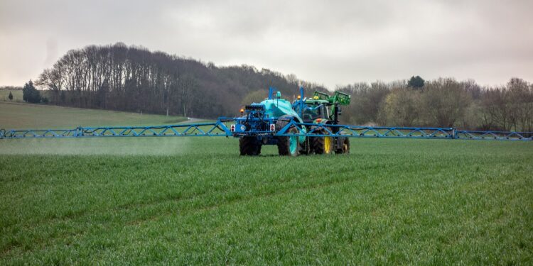 Estudo da Conab indica recorde de importação de fertilizantes