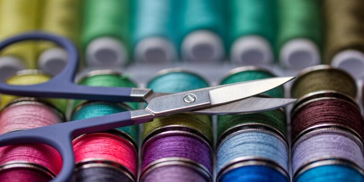 Grupo é formado para estimular criação de cooperativas na indústria da moda