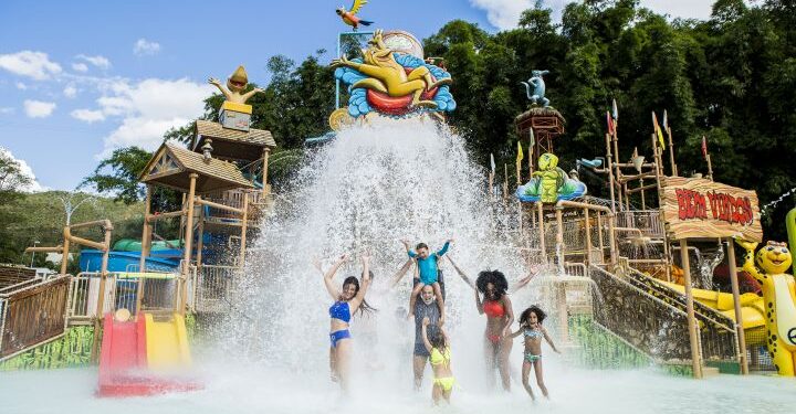 Localiza e Hot Park firmam parceria que oferecerá descontos especiais aos turistas