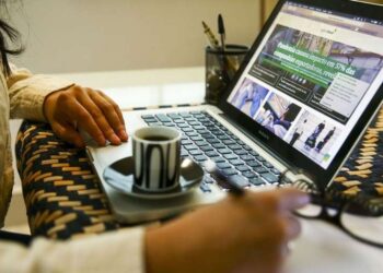 Mesmo com avanço na vacinação, retorno ao trabalho presencial ainda não é realidade