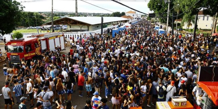 MS quer Carnaval em 2022 e fará eventos-teste até dezembro