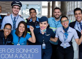 Companhia aérea Azul oferece vagas de emprego em 30 cidades brasileiras