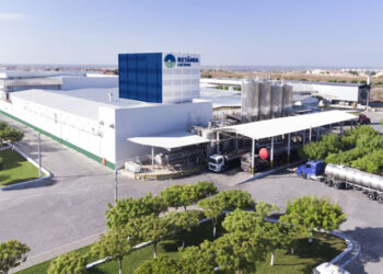 De olho na liderança do setor, Laticínios Betânia e Embaré vão unir operações