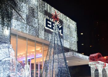 EBM leva o Natal para dentro de casa e realiza programação temática para toda a família