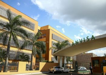 Anvisa volta a alertar população sobre tentativas de fraudes