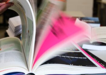 Evento virtual realizado pela USP oferece livros com no mínimo 50% de desconto