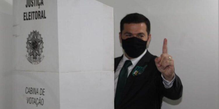 Rafael Lara é eleito novo presidente da OAB-GO