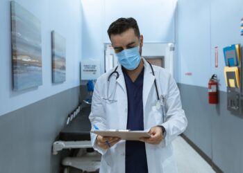 Ahpaceg e Sindhoesg alertam: PL 2564/2020 ameaça a sobrevivência de hospitais